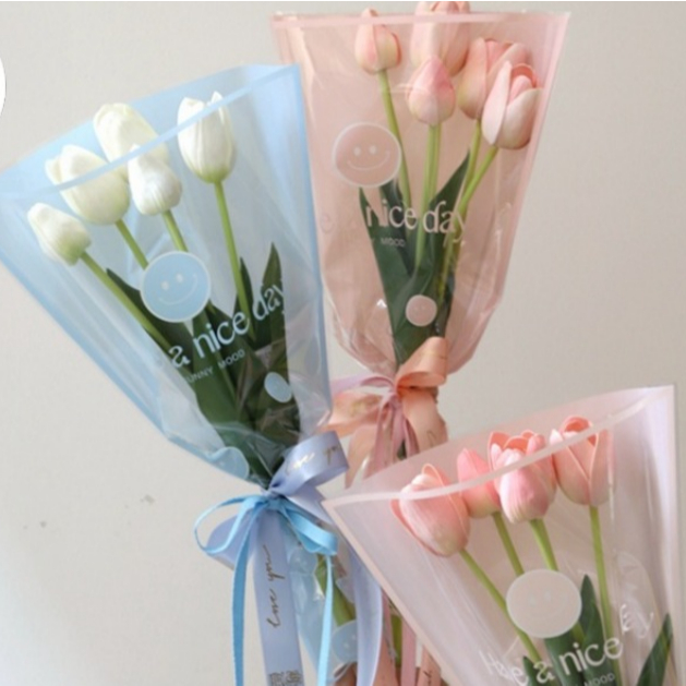 

Single Wrapping Smiley Big Rose Flower Wrapping Plastik / Big 44cm X 26cm X 10cm