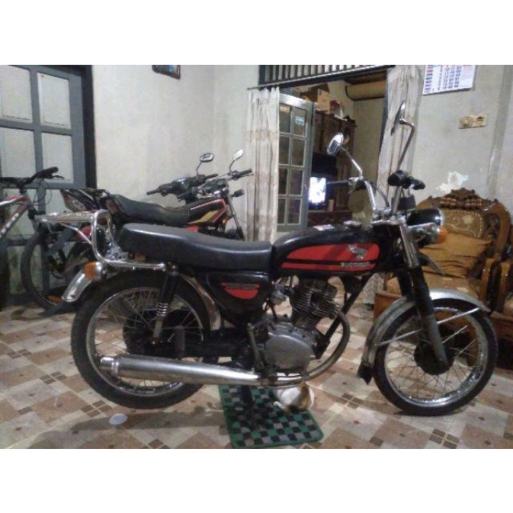 breket box motor cb 100 cb 125 sudukan box cb 100-125