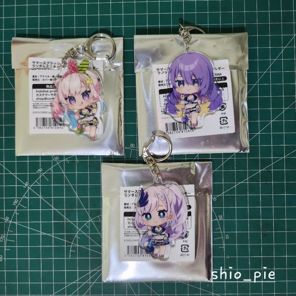 Hololive Indonesia Summer Splash party acrylic keyholder Pavolia Reine Moona Hoshinova Ayunda Risu A