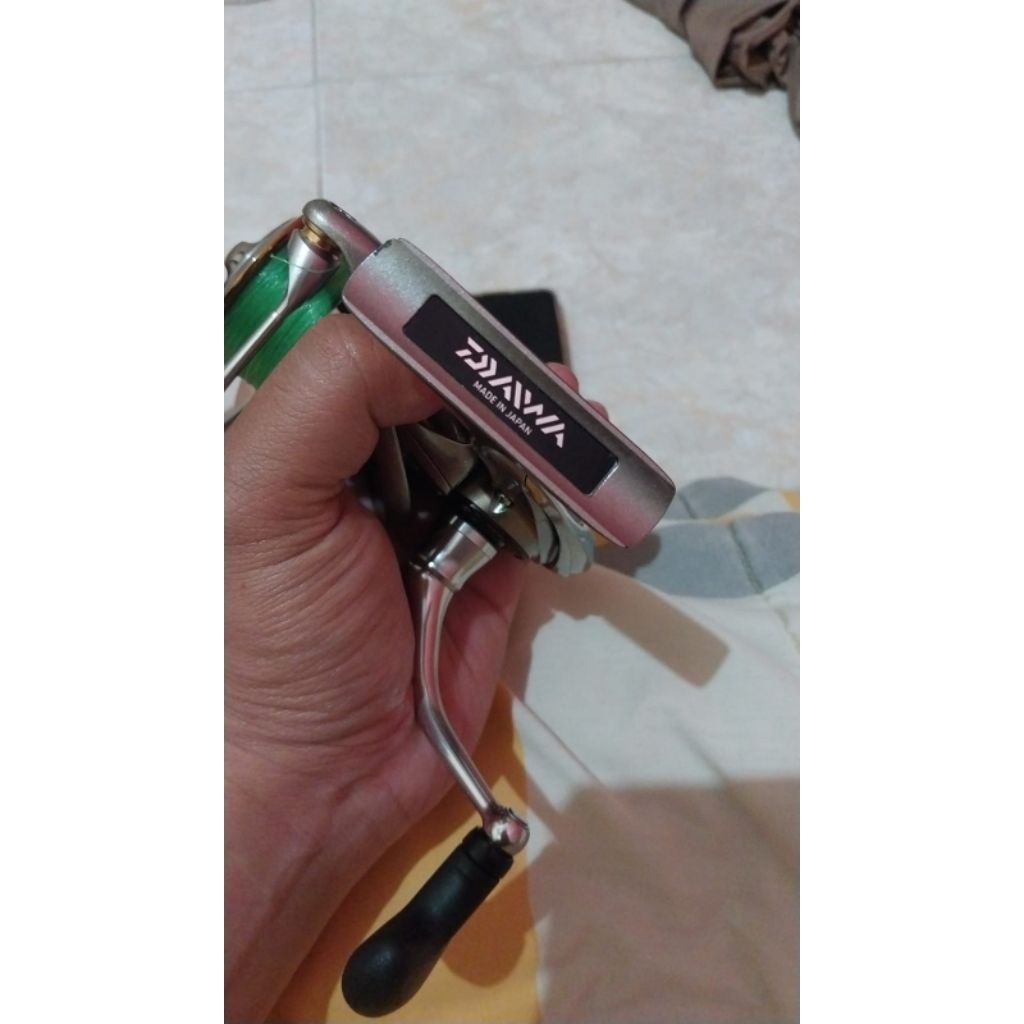 Reel Daiwa Luvias batik original.