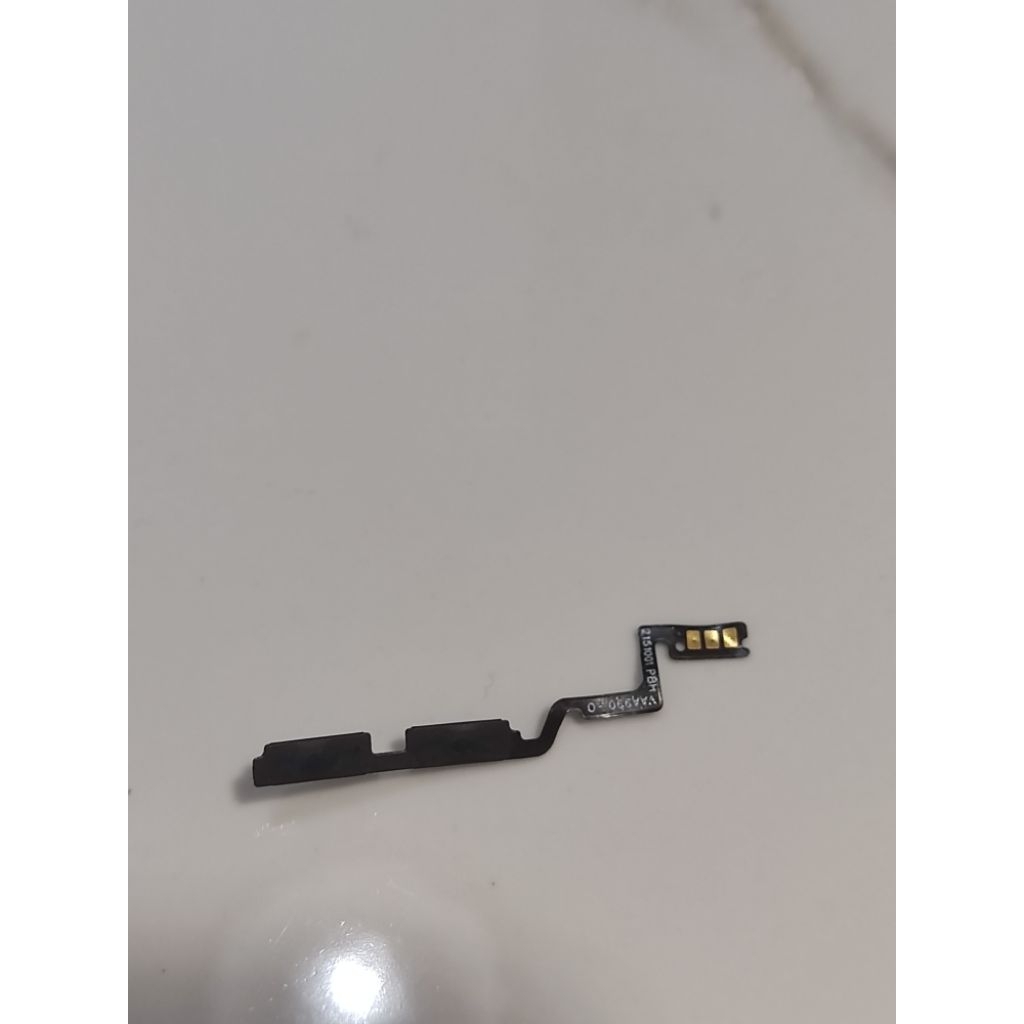 FLEKSIBEL VOLUME TOMBOL VOLUME REALME C31 BEKAS COPOTAN