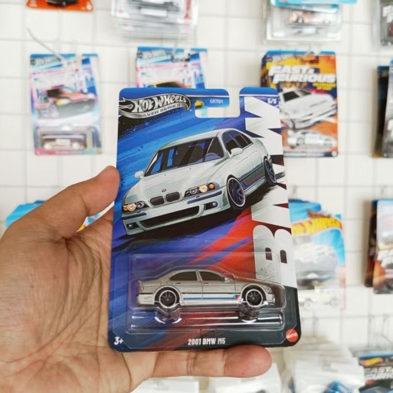 HOT WHEELS BMW SERIES 2001 BMW M5