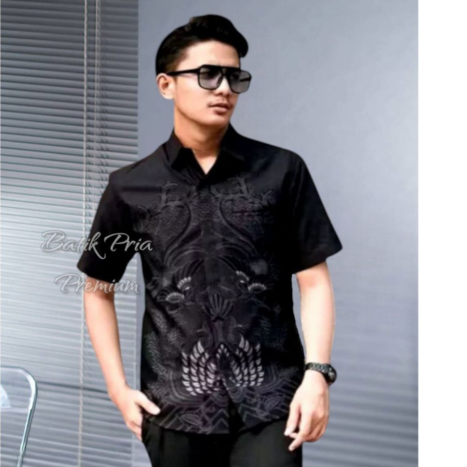 Laskala Batik Premium Pusaka Kemeja Batik Pria Slimfit Lengan Pendek