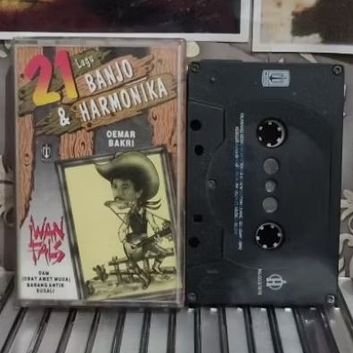 kaset pita IWAN FALS / 21 LAGU BANJO & HARMONIKA