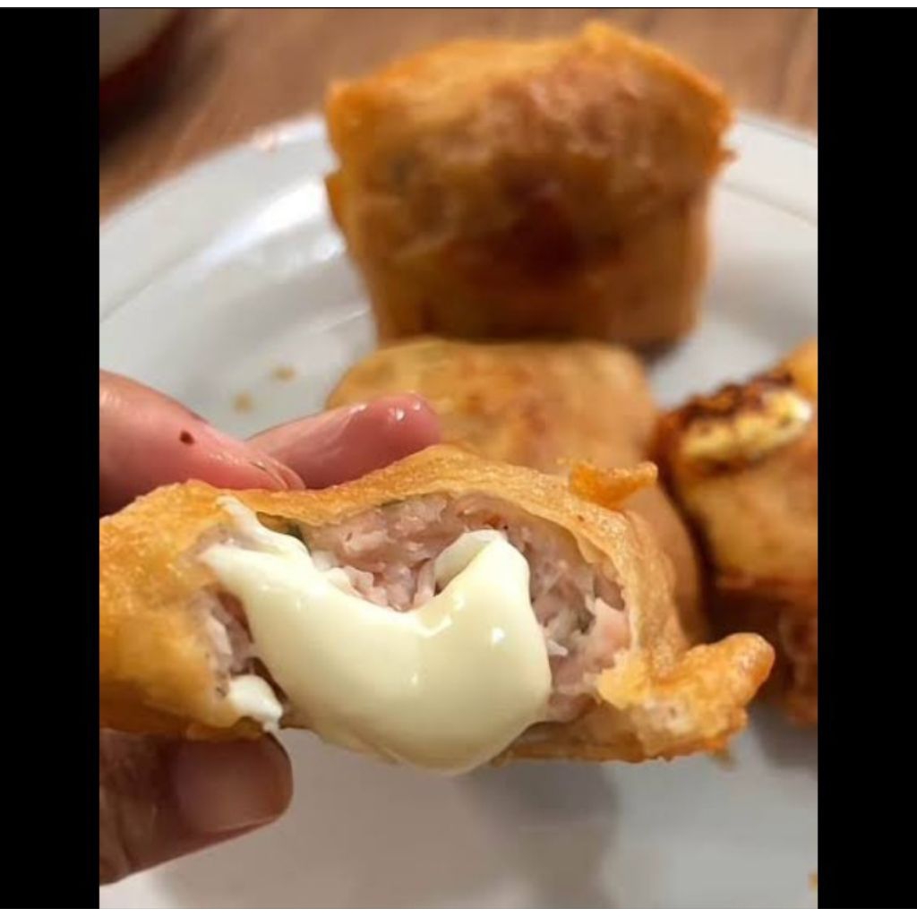 

dimsum goreng isi keju kemasan vacum isi 4 plus saus enak