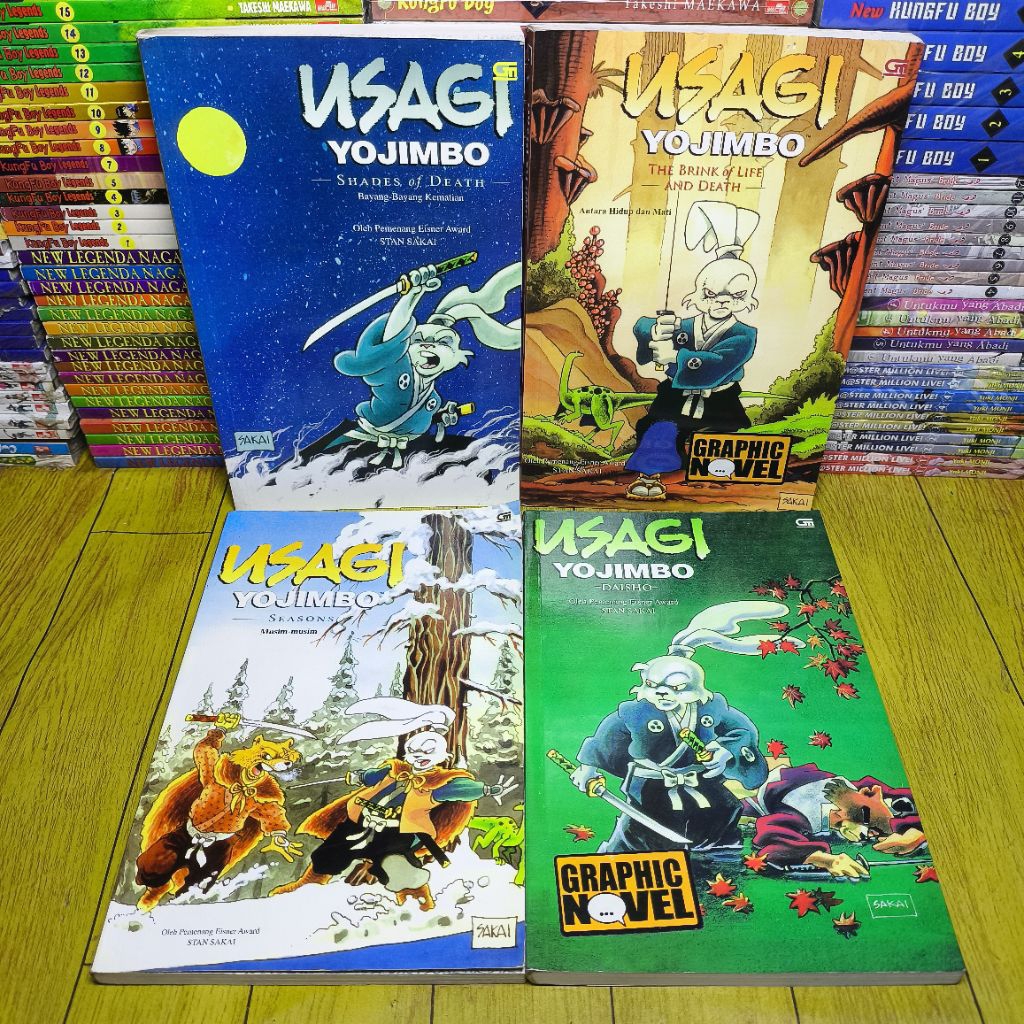 Set Komik Usagi Yojimbo volume 1-4