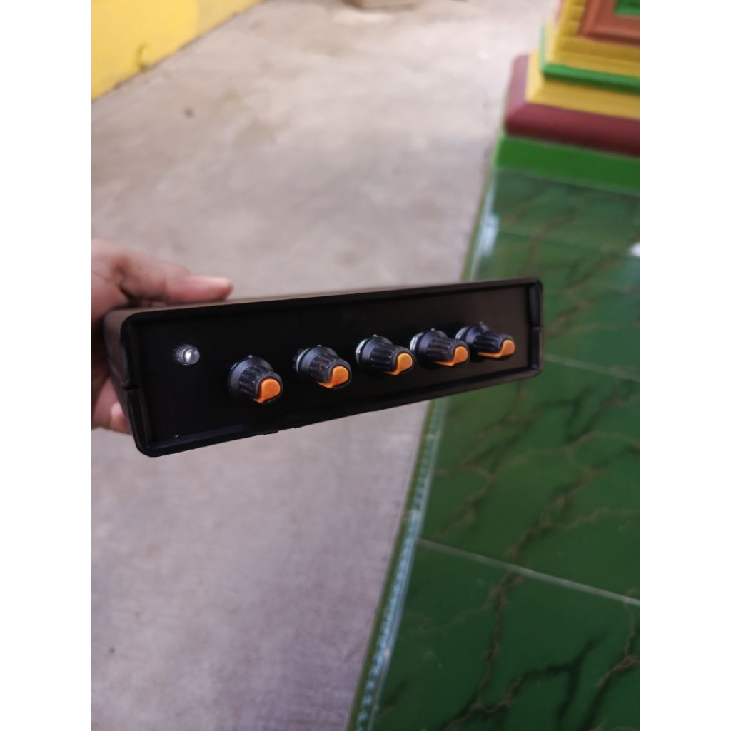 crossover 3way SUB/BASS MID HIGH tegangan 12v dc set adaptor