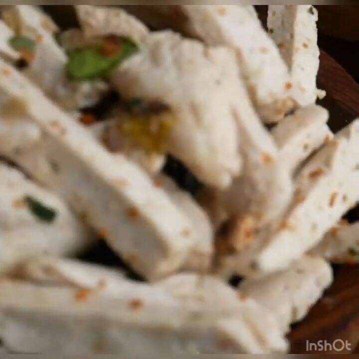 

BASRENG STIK Basah 250GR PEDAS RASA DAUN JERUK/BAKSO GORENG CEMILAN