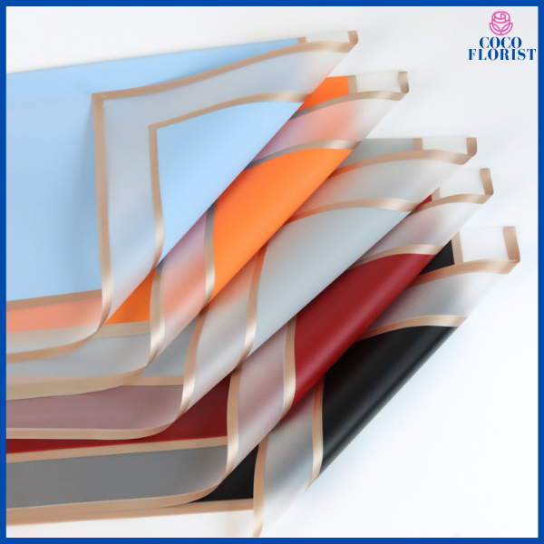 

PACK 20 Kertas Buket Double Line Frame Gold Cellophane Flower Wrapping KB6132