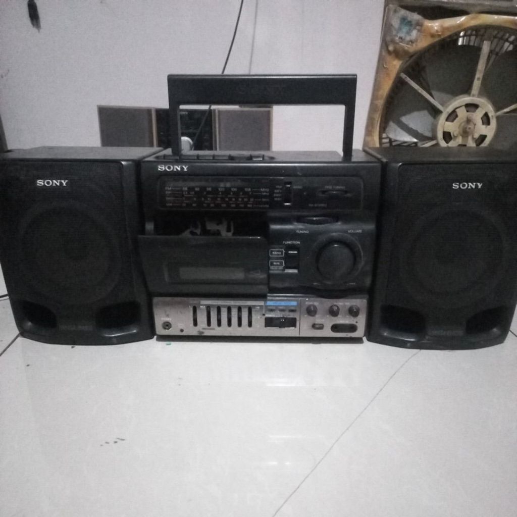 Radio tape sony - cfs - k1066s mega bass - compo sony - pemutar kaset
