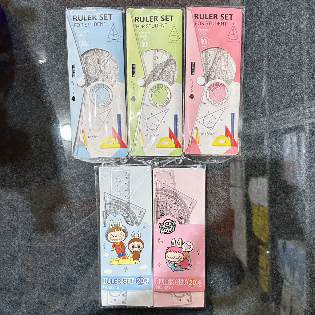

Penggaris Set 4 in 1 Ruler Set 20 cm isi 4 pcs [1 SET]