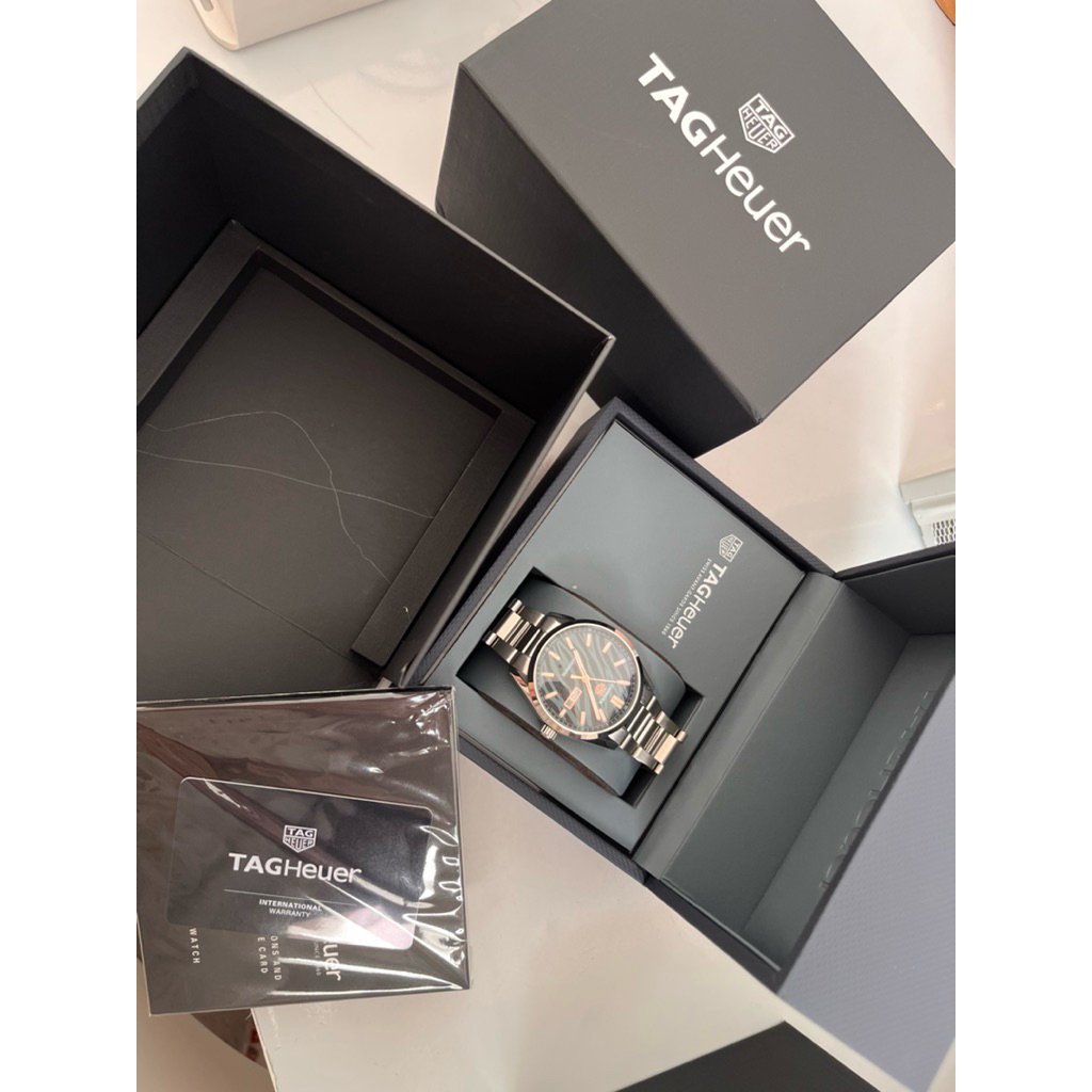 jam tangan TAG Heuer