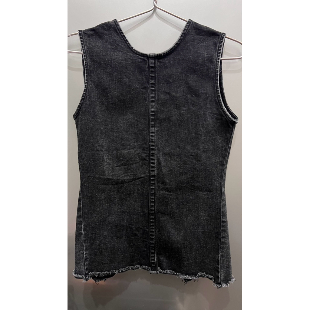 Preloved Anain - Crue- Pomelo - atasan wanita