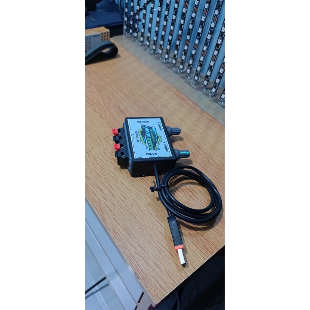 Power ampli mini daya dc 5volt / charger hp