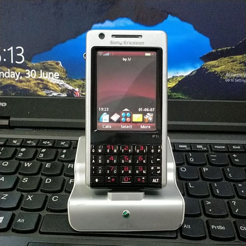 Hp Jadul Sony Ericsson P1i Symbian UiQ Touchscreen Original Colector Item