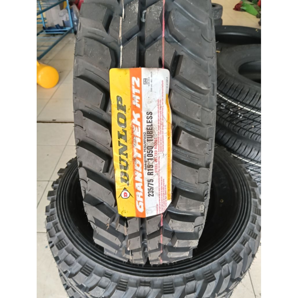 Ban 235/75r15 dunlop MT 2