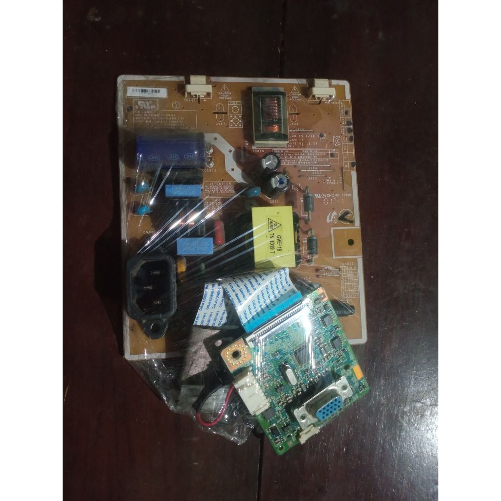 paket mesin monitor Samsung B1930n normal