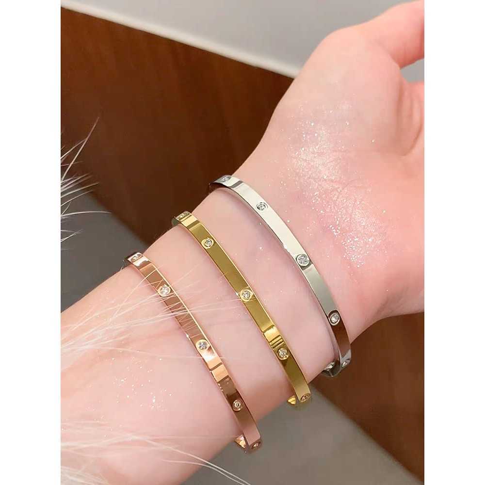 Gelang Titanium Anti Karat Nagita Diamond Cap 750