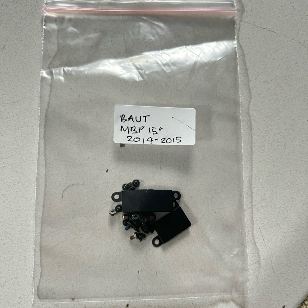 Baut for LogicBoard Mainboard Full Set MacBook Pro 2015/2014 Bekas Copotan Berkualitas