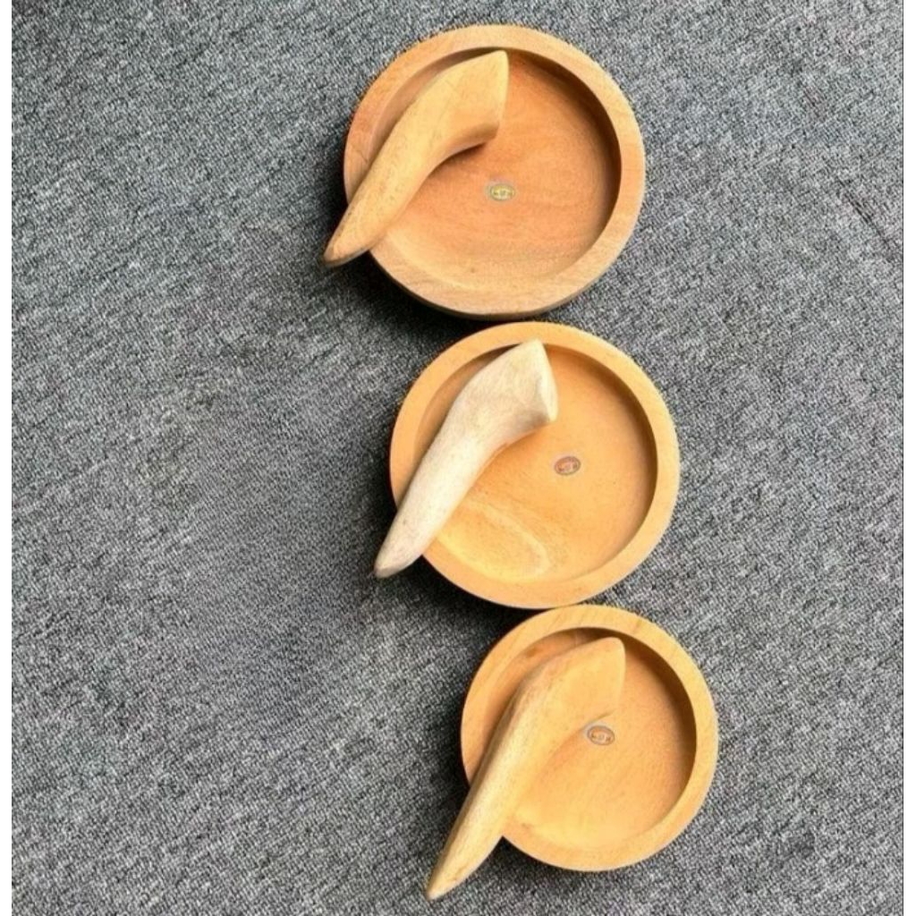 Cobek Kayu Mahoni Asli – Alat Ulek Tradisional Dapur Unik & Estetik