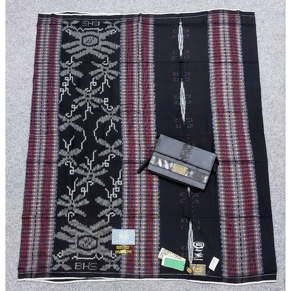 Sarung BHS Royal ITG Gold (Ikat Timbul Gambiran) Spunsilk-Mercerized Jahit Tengah TTD A.R. Bahasuan
