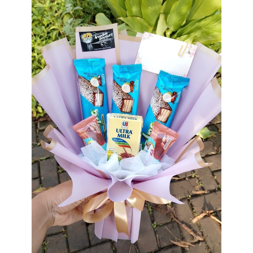 

Buket snack (READY), hadiah wisuda, ulang tahun, kenaikan kelas, 17 agustus, dll