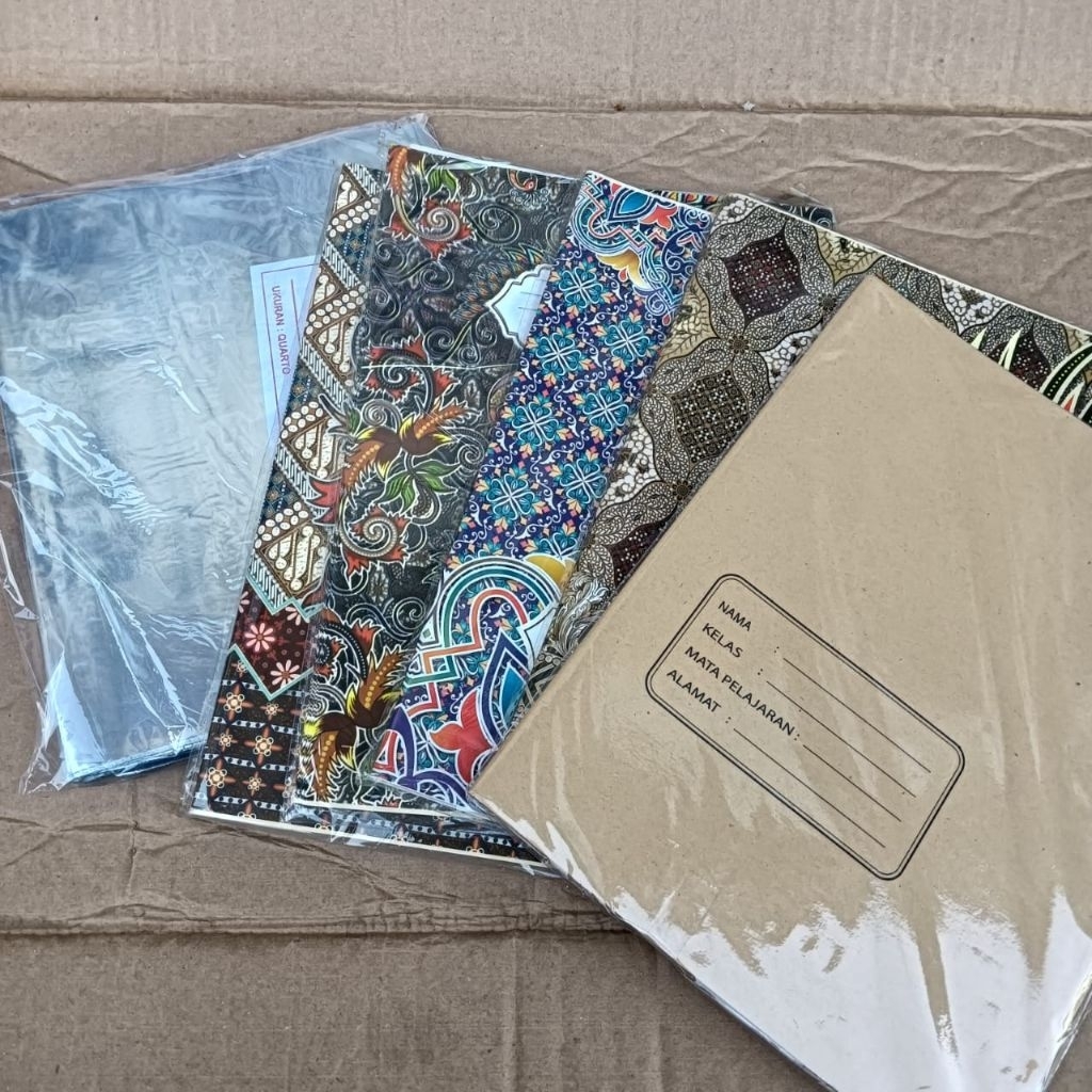 

Grosir 10 Lembar Sampul Buku Ukuran SIDU Kwarto Kertas Mika Batik Polos Coklat Nama 16x21cm