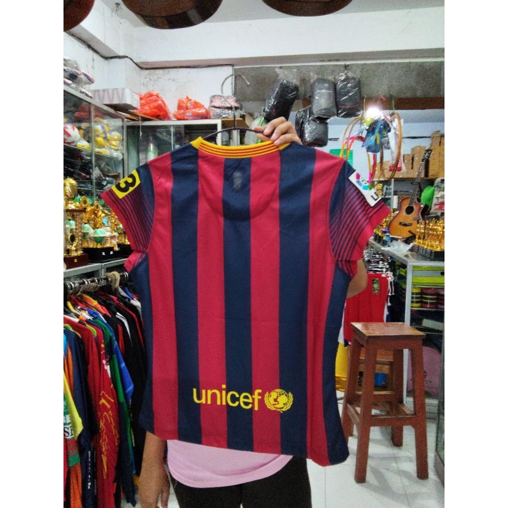 Baju bola Barcelona Cewek navy merah