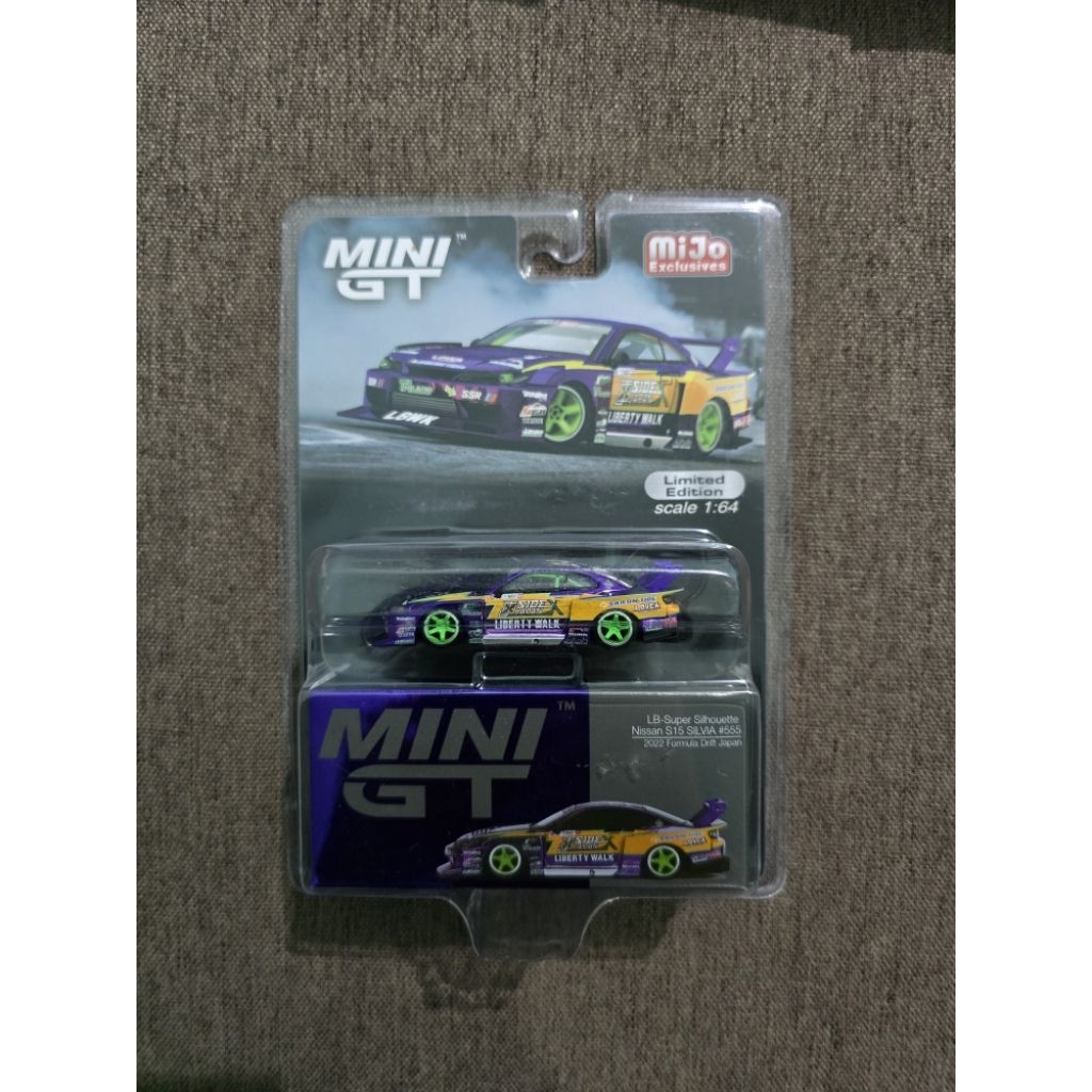 MiniGT Mijo Nissan Silvia S15 LBWK Ungu Chrome #576