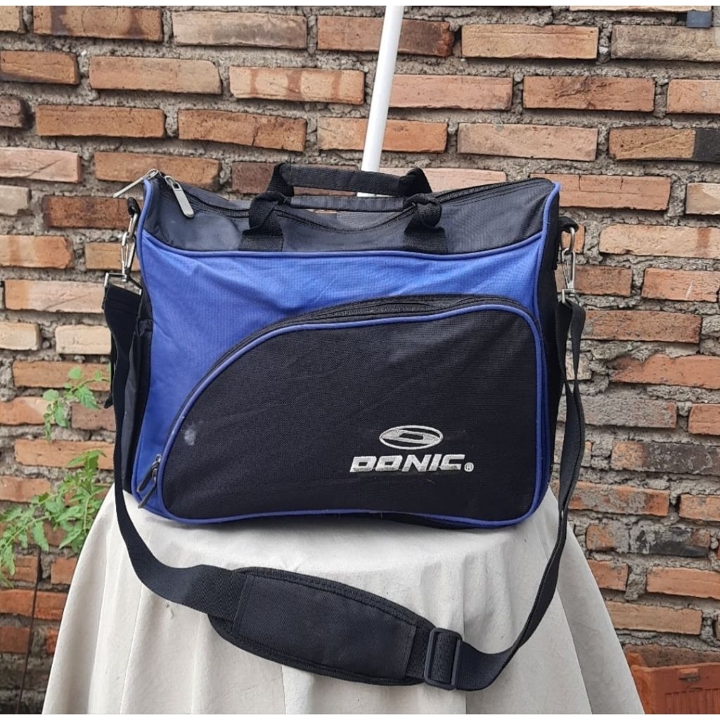 donic ping pong sling bag