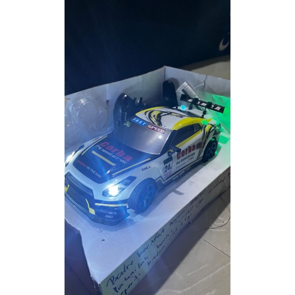 MOBIL RC mobil Nissan 1:16 4WD bekas di pakai dan suda di modifikasi baca deskripsi