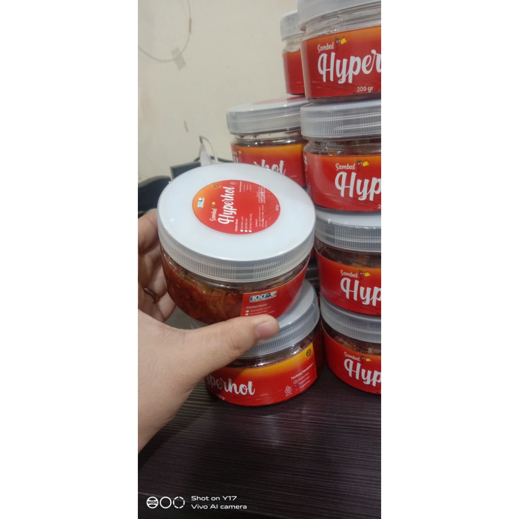 

Hyperhot sambal cumi 200 gram