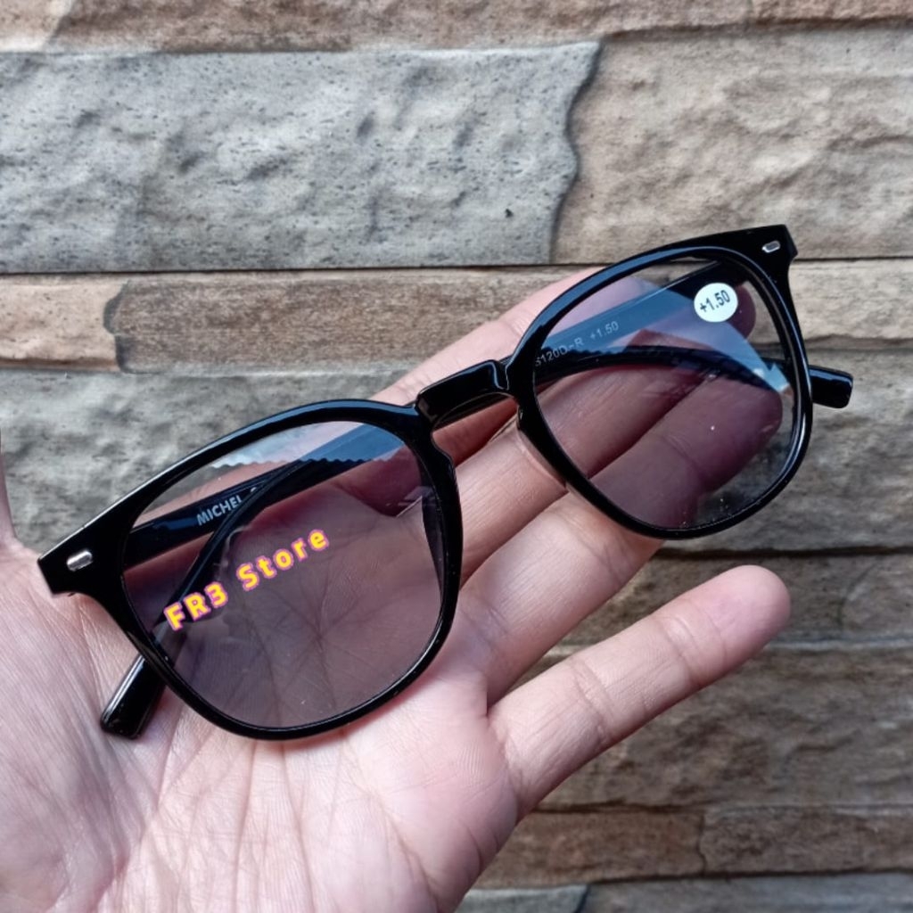 Kacamata Plus Double Fungsi Baca dan Jalan Lensa Redup Untuk Pria dan Wanita