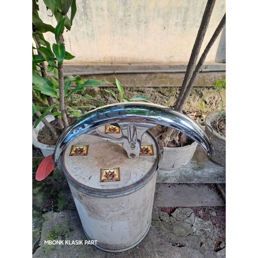 spakbor depan suzuki a100 a8 ORIGINAL spakbor depan a100 a8 slebor spakbor suzuki a100 a8