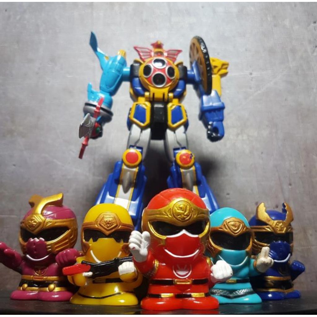 Figure Megazord Senpuujin Set With Super Sentai Hurricanger Chibi Set
