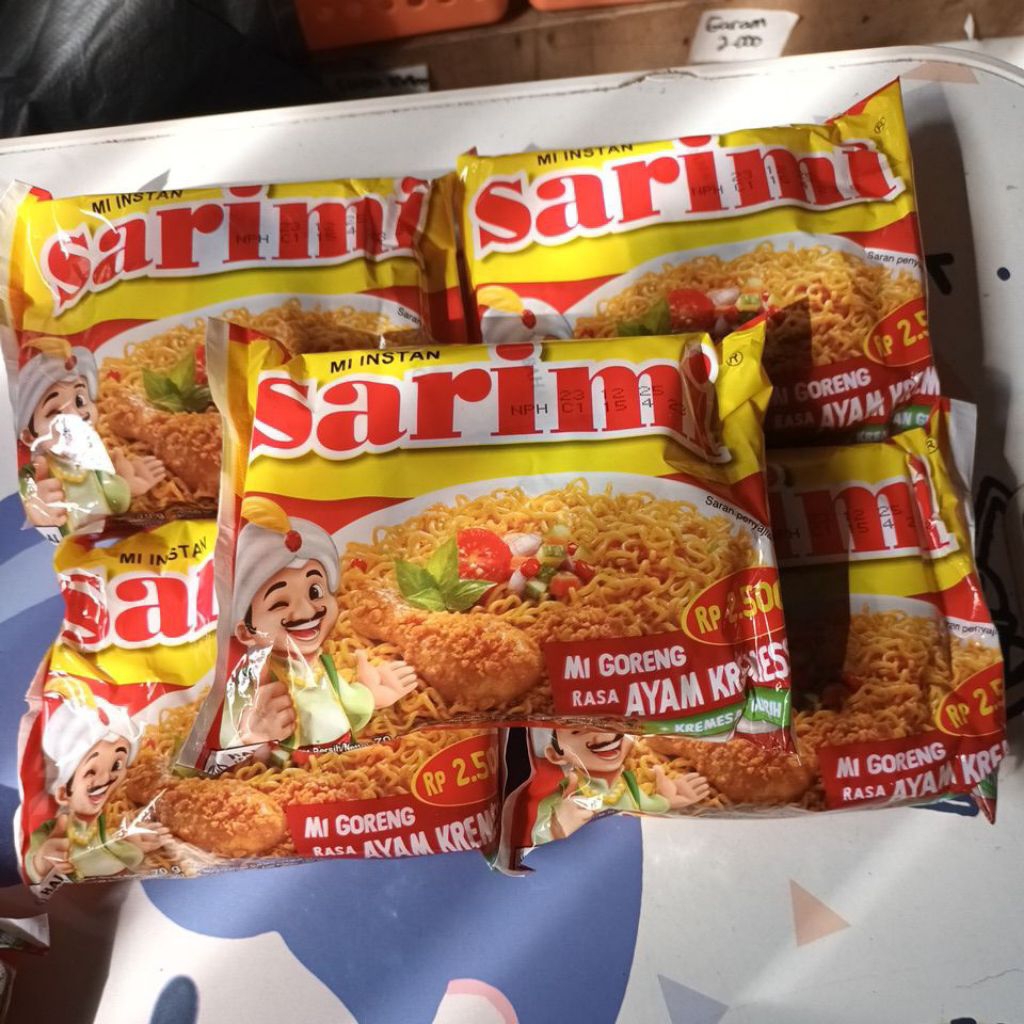 

5 Pcs Sarimi Ayam Kremes Mie instan Goreng