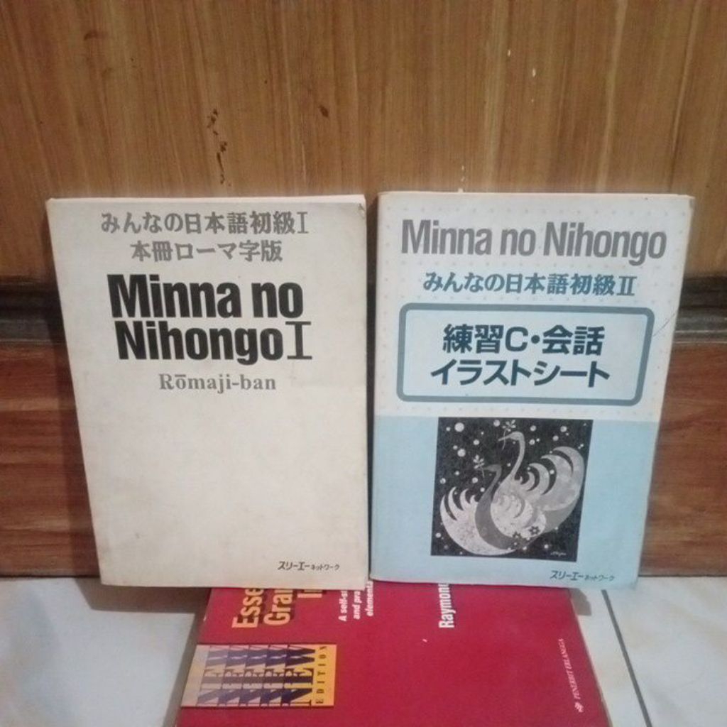 buku bekas pelajaran bahasa Jepang Minna no Nihongo 1 & Minna no Nihongo 2