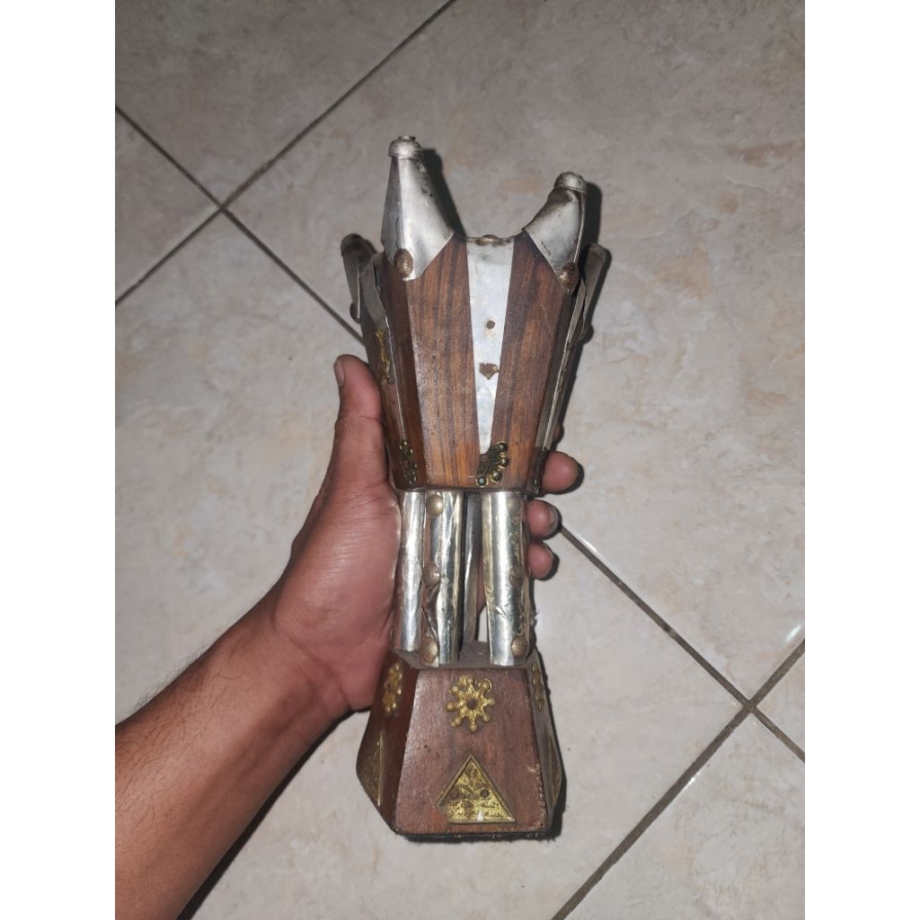 barang kuno jadul tempat dupa antik peninggalan mbah