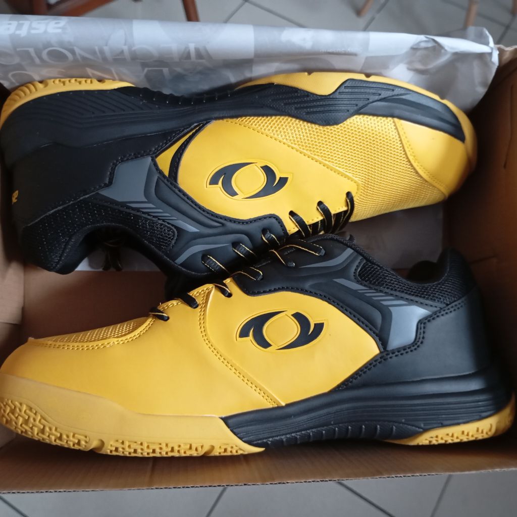 Sepatu Badminton Astec Jof Yellow Badminton Shoes Astec Jof Kuning