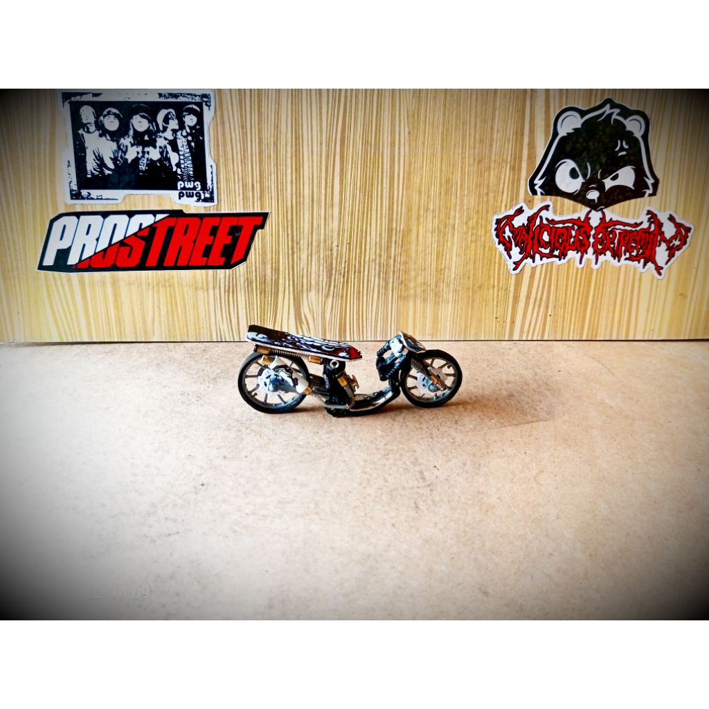 Ready bosqu mainan miniatur motor drag bike