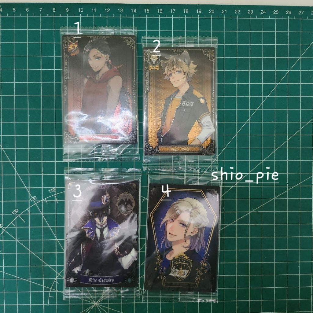 Twisted wonderland wafer card kartu