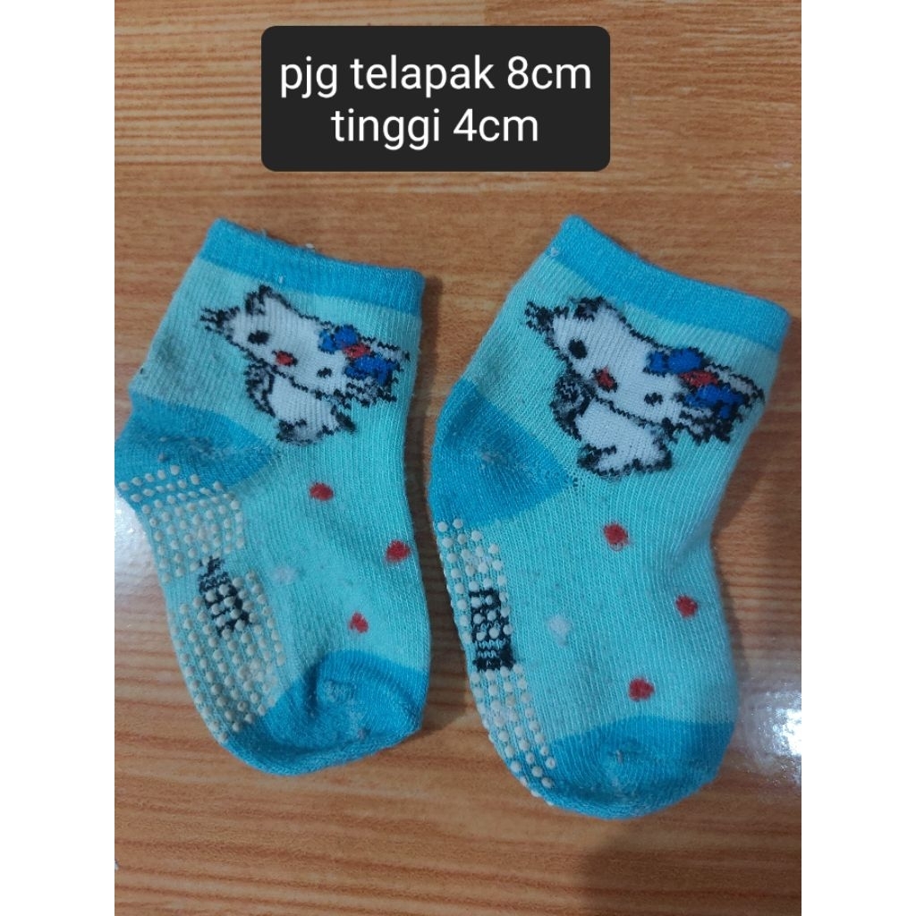 kaos kaki bayi anak perempuan cewek preloved secondhand seken bekas