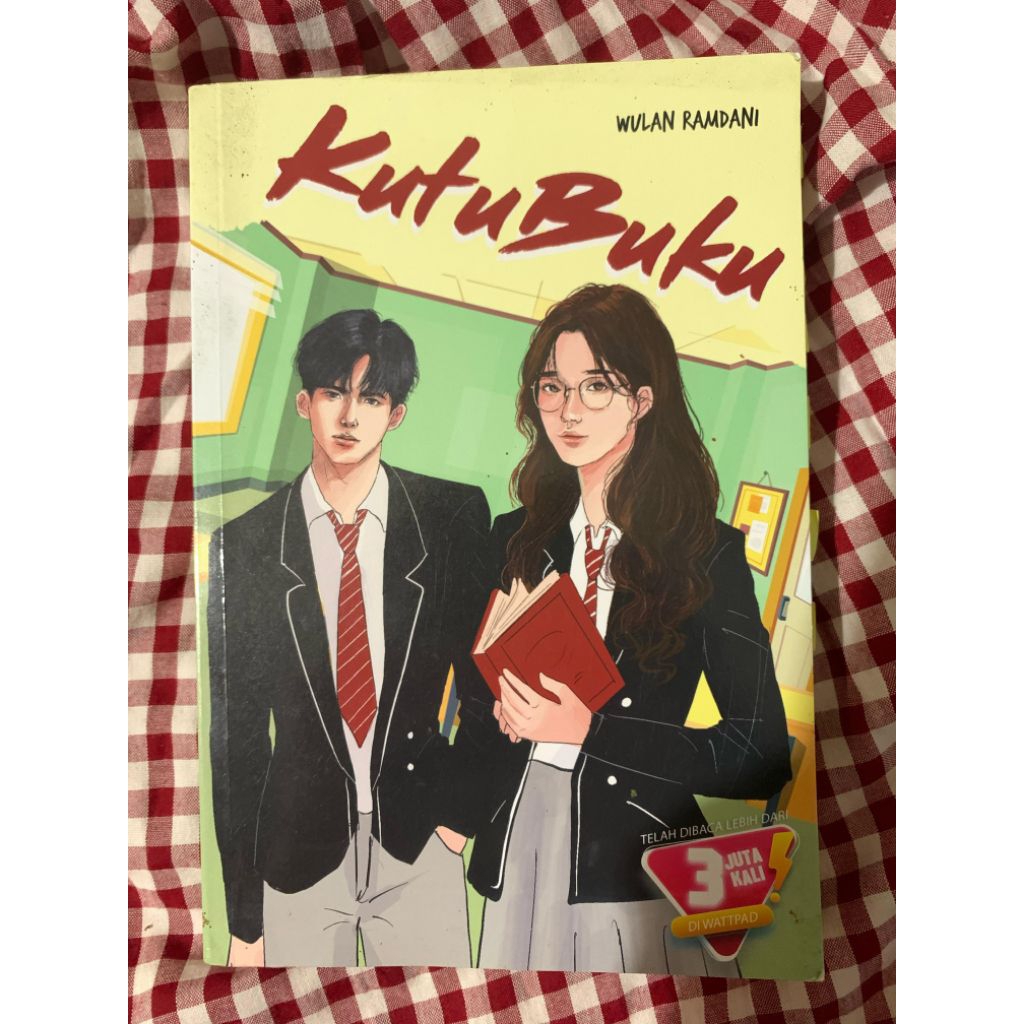 

Buku Kutu Buku Wulan Ramdani (preloved)