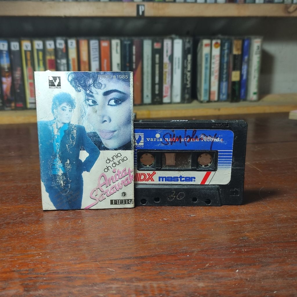 Kaset Pita Anita Sarawak Dunia Oh Dunia