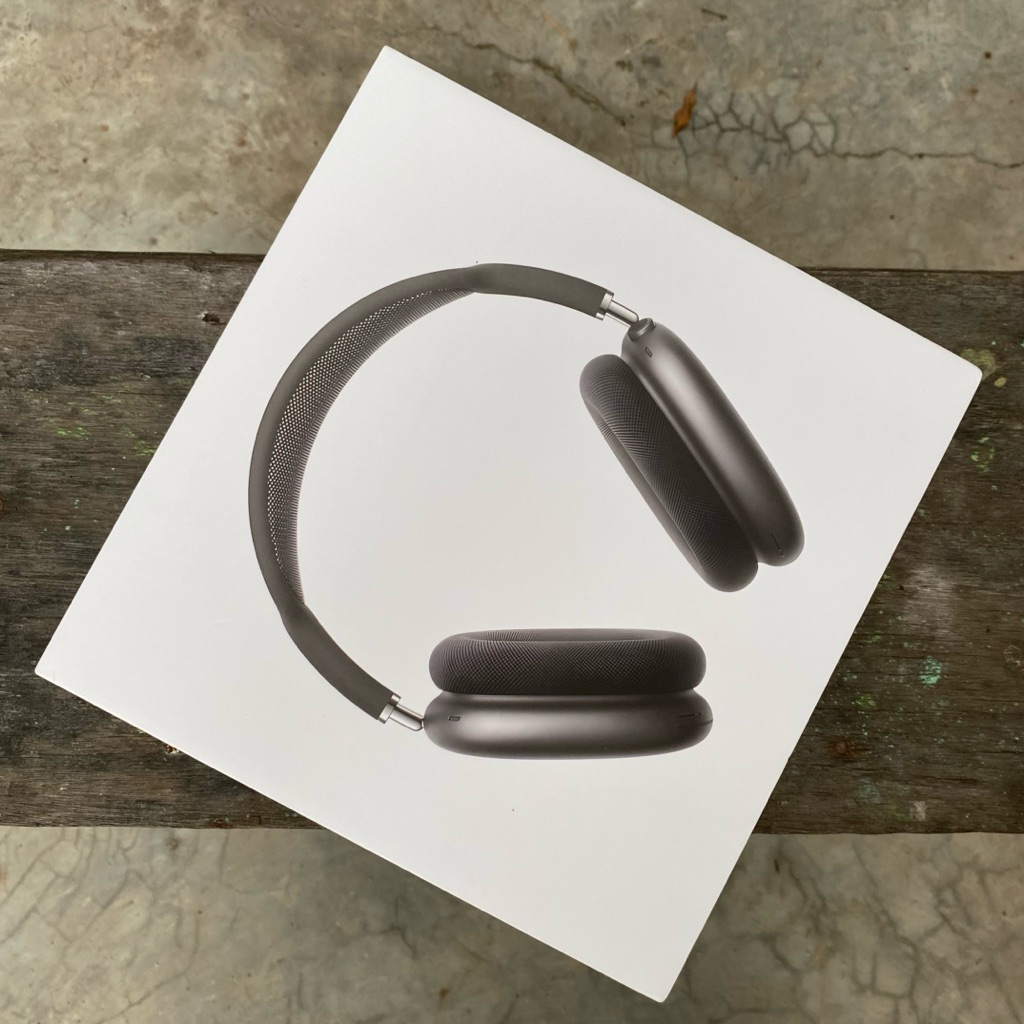 PRELOVED AIRPODS MAX INTERNASIONAL GOOD CONDITIONS NO MINUS WARRANTY ON