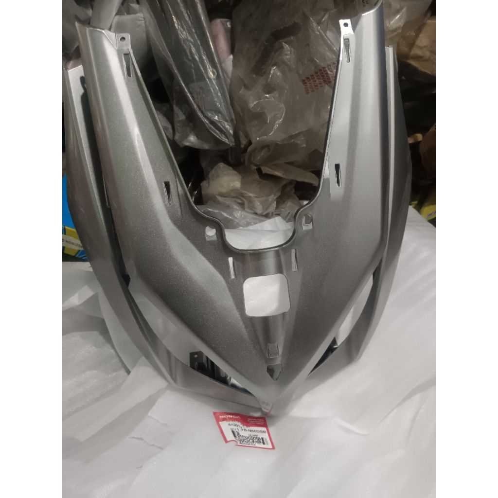 cover front panel dada depan honda vario techno karburasi original AHM kode part 64301-KVB-N50DSM