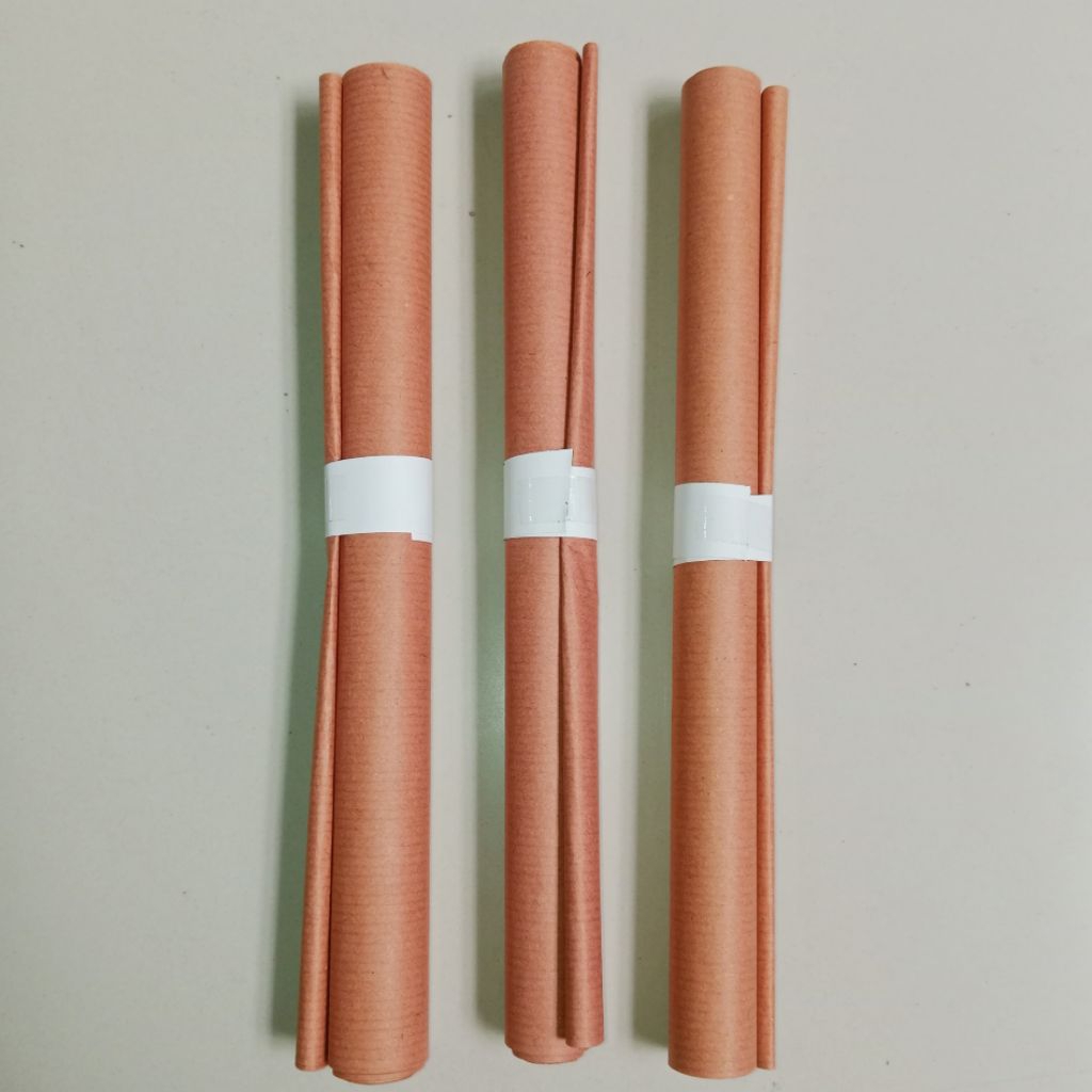 

Sampul Kertas + Plastik Qwarto Polos 1 Roll ( isi-10 )