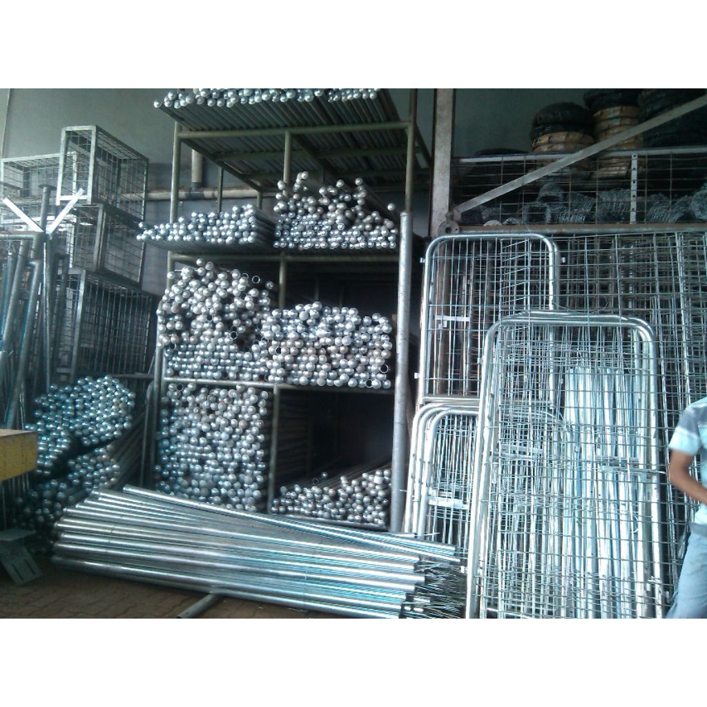 Tiang Pipa Galvanis BRC panjang 240 cm -  2 Inch