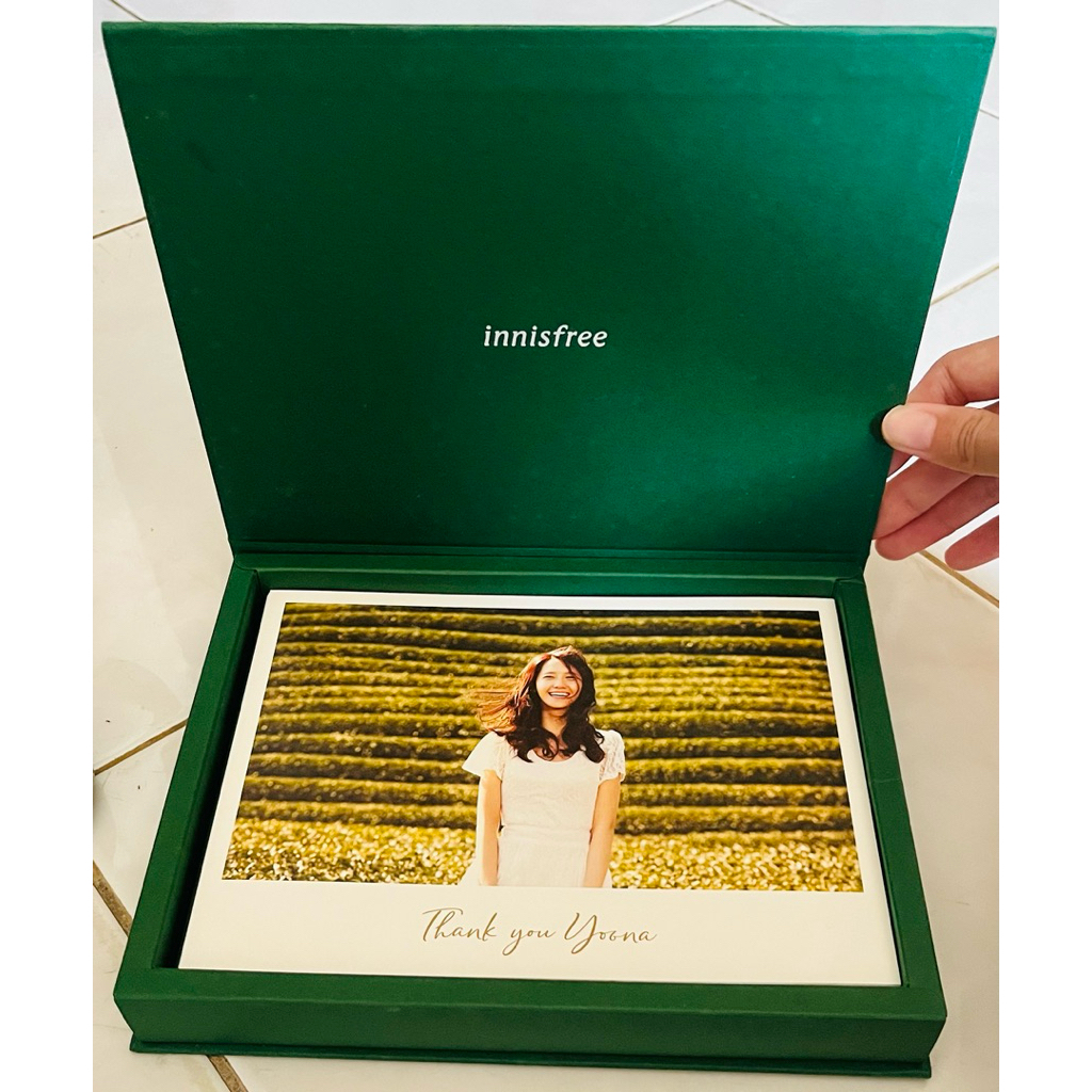 POSTCARD Yoona x Innisfree Official