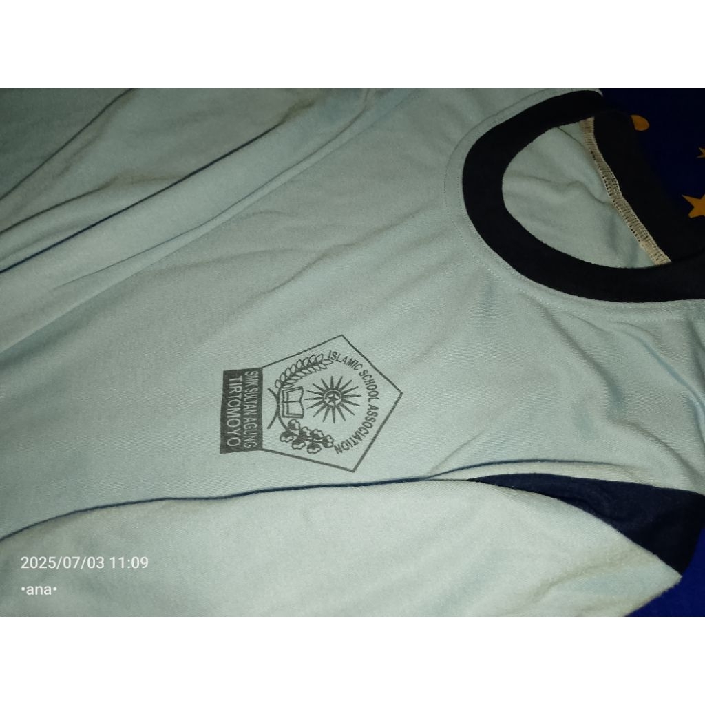 (Ada logo sekolah) Kostum Seragam Olahraga Setelan SMK Preloved